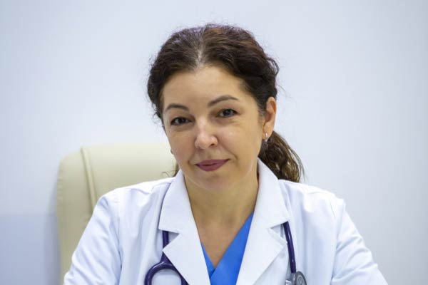 Dr. Claudia Budurea