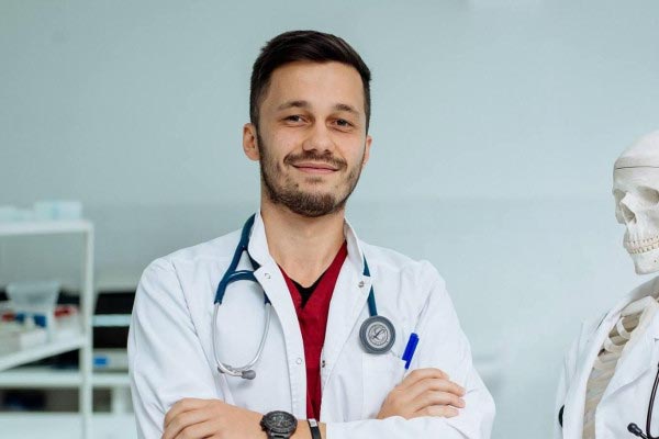 Dr. Cristian Vinicius Zidaru